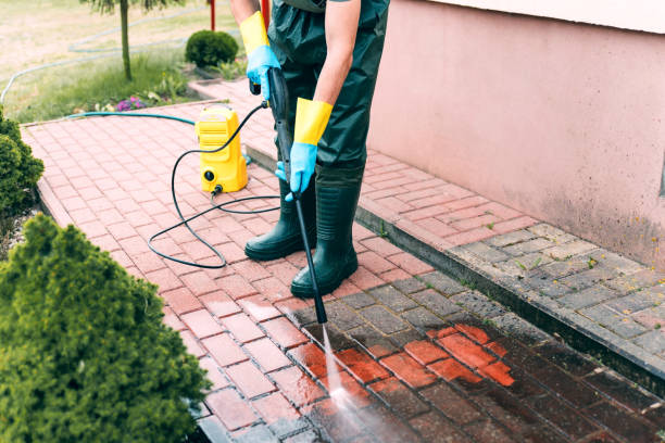 Fence Pressure Washing in Fort Scott, KS